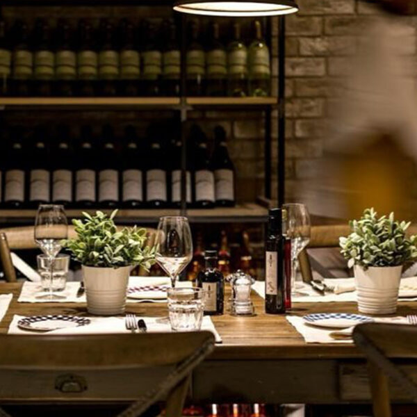 Foto dell'interno del ristorante Granaio Milano.